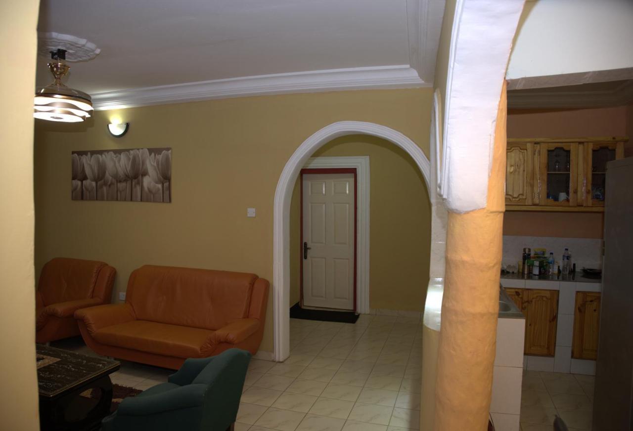 Faith And Grace Guest House Lamin Beretto Exterior foto