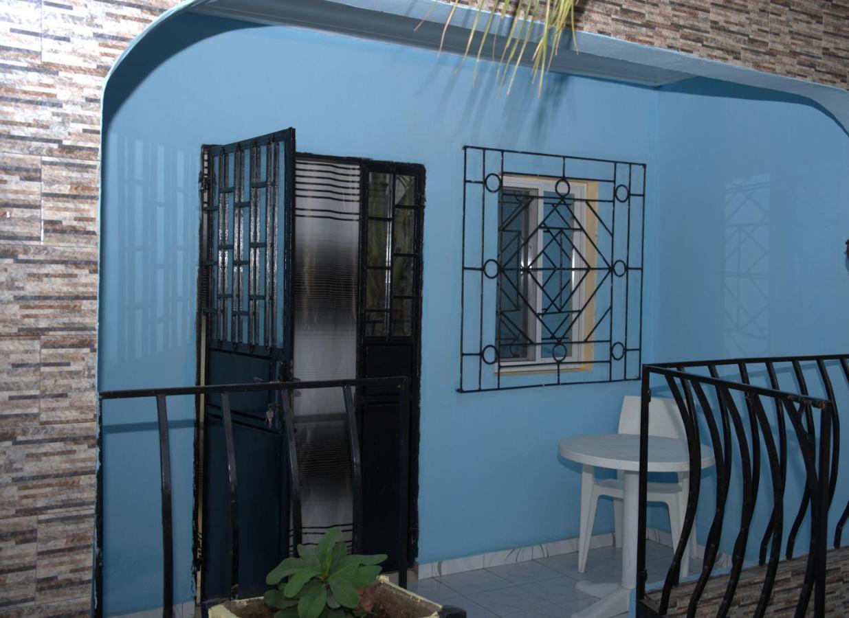 Faith And Grace Guest House Lamin Beretto Exterior foto