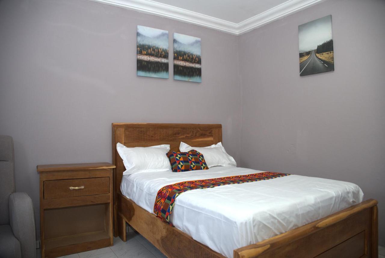 Faith And Grace Guest House Lamin Beretto Exterior foto