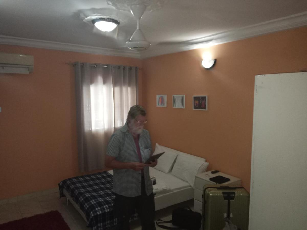 Faith And Grace Guest House Lamin Beretto Exterior foto