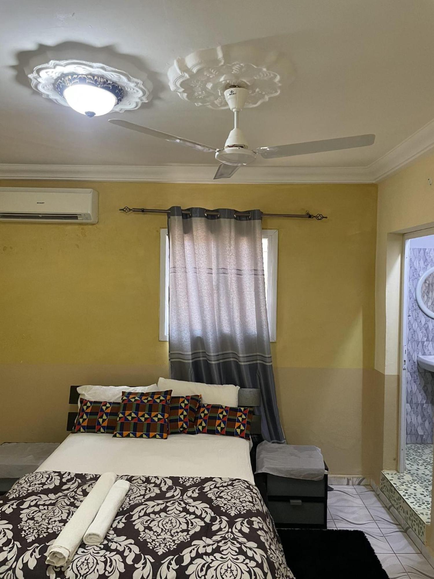Faith And Grace Guest House Lamin Beretto Exterior foto