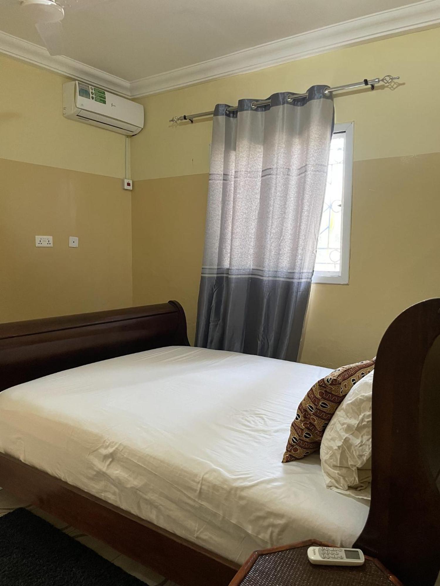 Faith And Grace Guest House Lamin Beretto Exterior foto